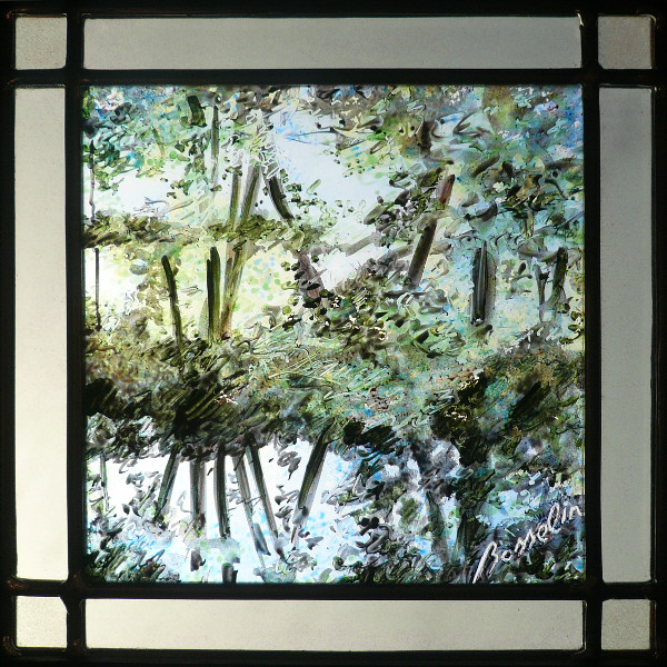 sous-bois en Mayenne, le long de la rivière Oudon, vitrail (stained glass) de Bosselin peintre verrier à Fécamp, Normandie, pays de caux, côte d' Albatre