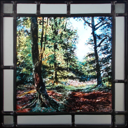 foret près de l' Abbaye de Saint Wandrille, sous-bois, vitrail (stained glass) de Bosselin peintre verrier à Fécamp, Normandie, pays de caux, côte d' Albatre